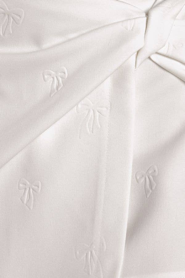Bow embossed woven white skort