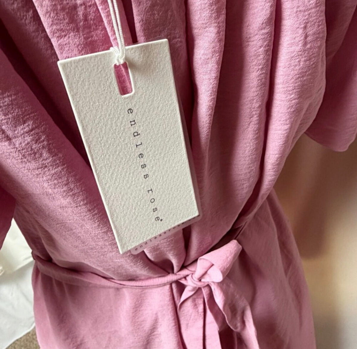 Endless Rose pleated detail puff sleeve mini dress / PINK