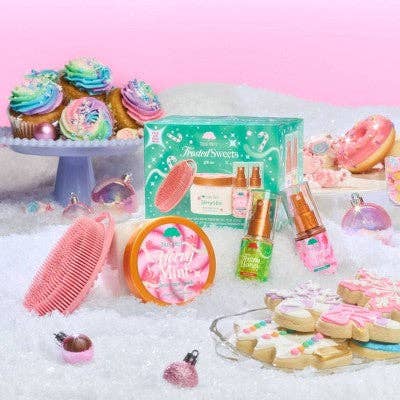 Tree Hut Frosted Sweets Exclusive Gift Set 3pc with Gift Bag