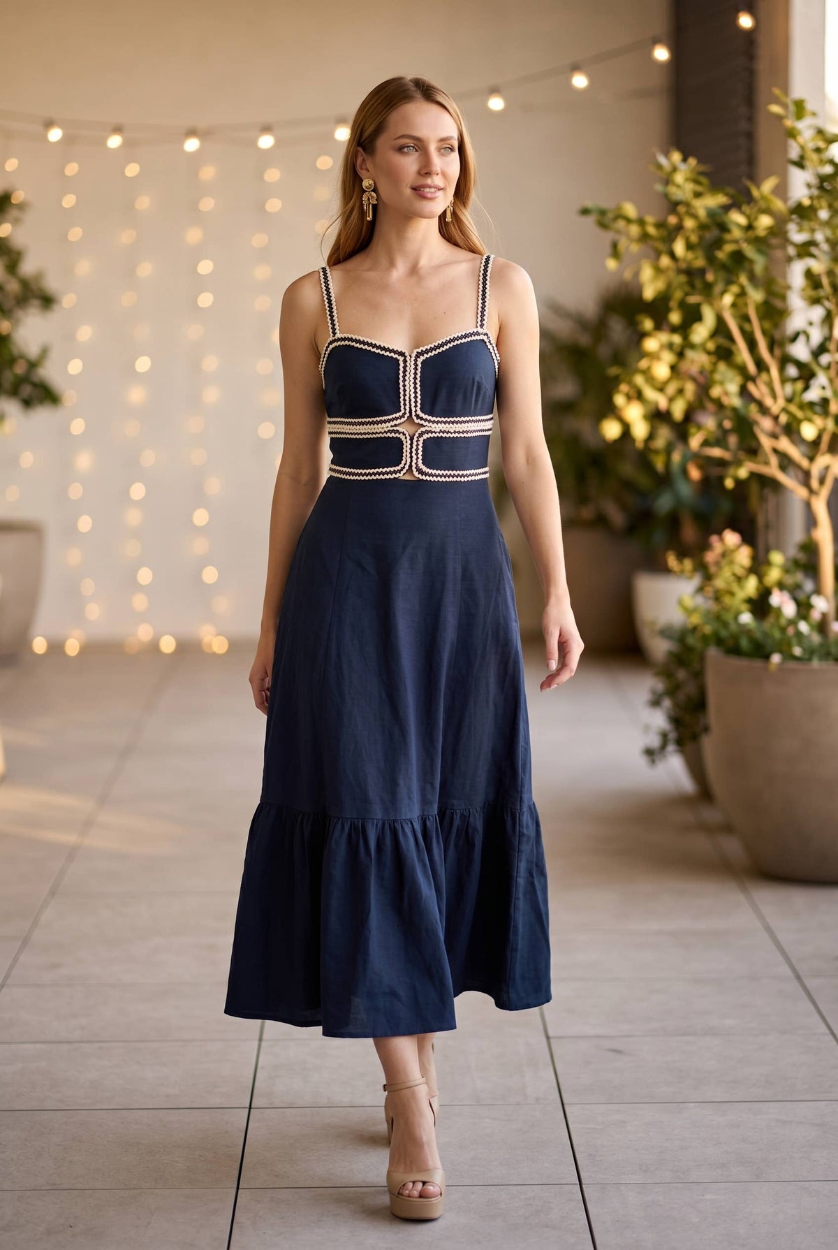 Sweetheart Neckline Midi Dress with Lace Trim Detail: NAVY