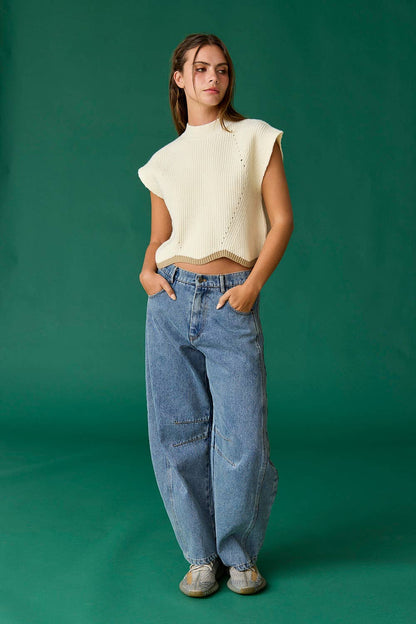 PREORDER : Taylor Scallop Hem Knitted Vest: CREAM / OATMEAL trim