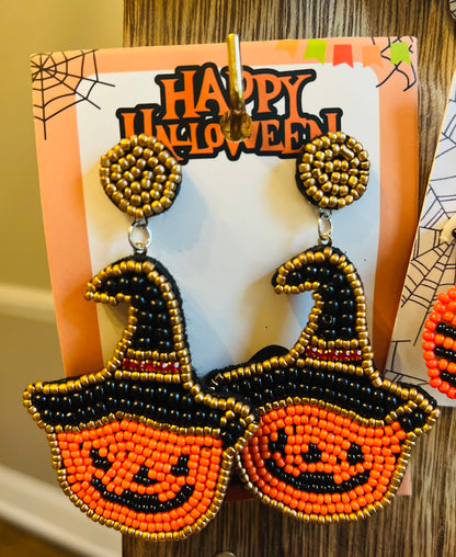 Jack-o-lantern in black hat beaded earrings
