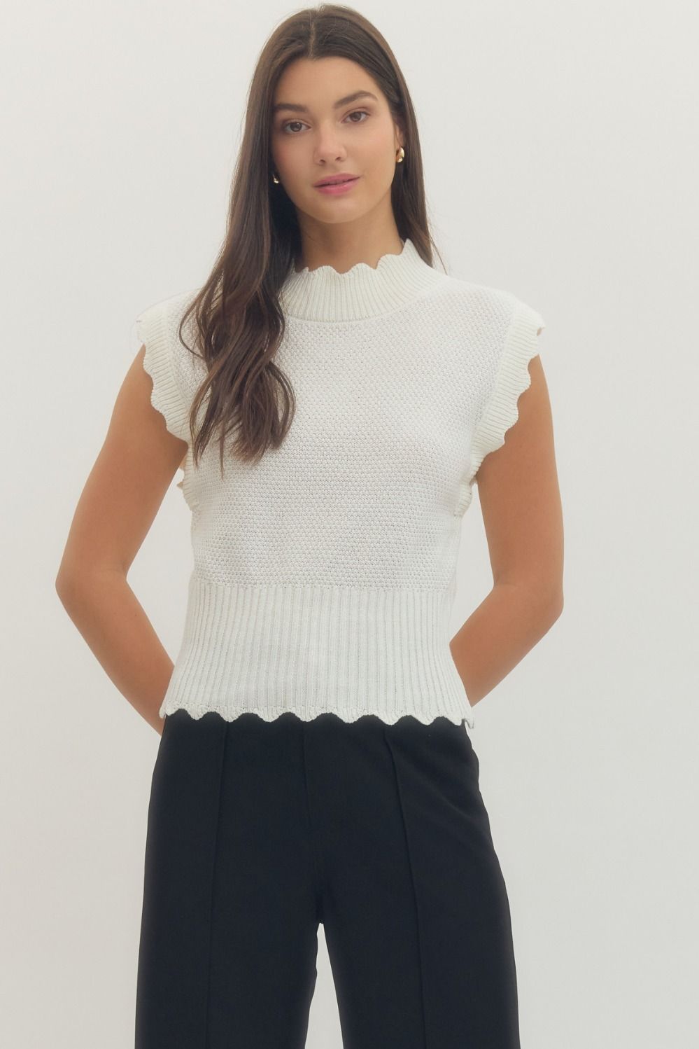 Entro - Scallop Trim Ribbed Waist Top / OFF WHITE