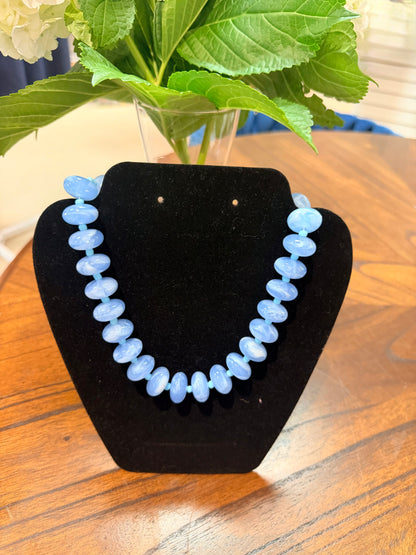 Chunky Beaded Necklace: LIGHT BLUE
