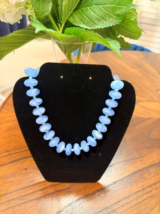 Chunky Beaded Necklace: LIGHT BLUE