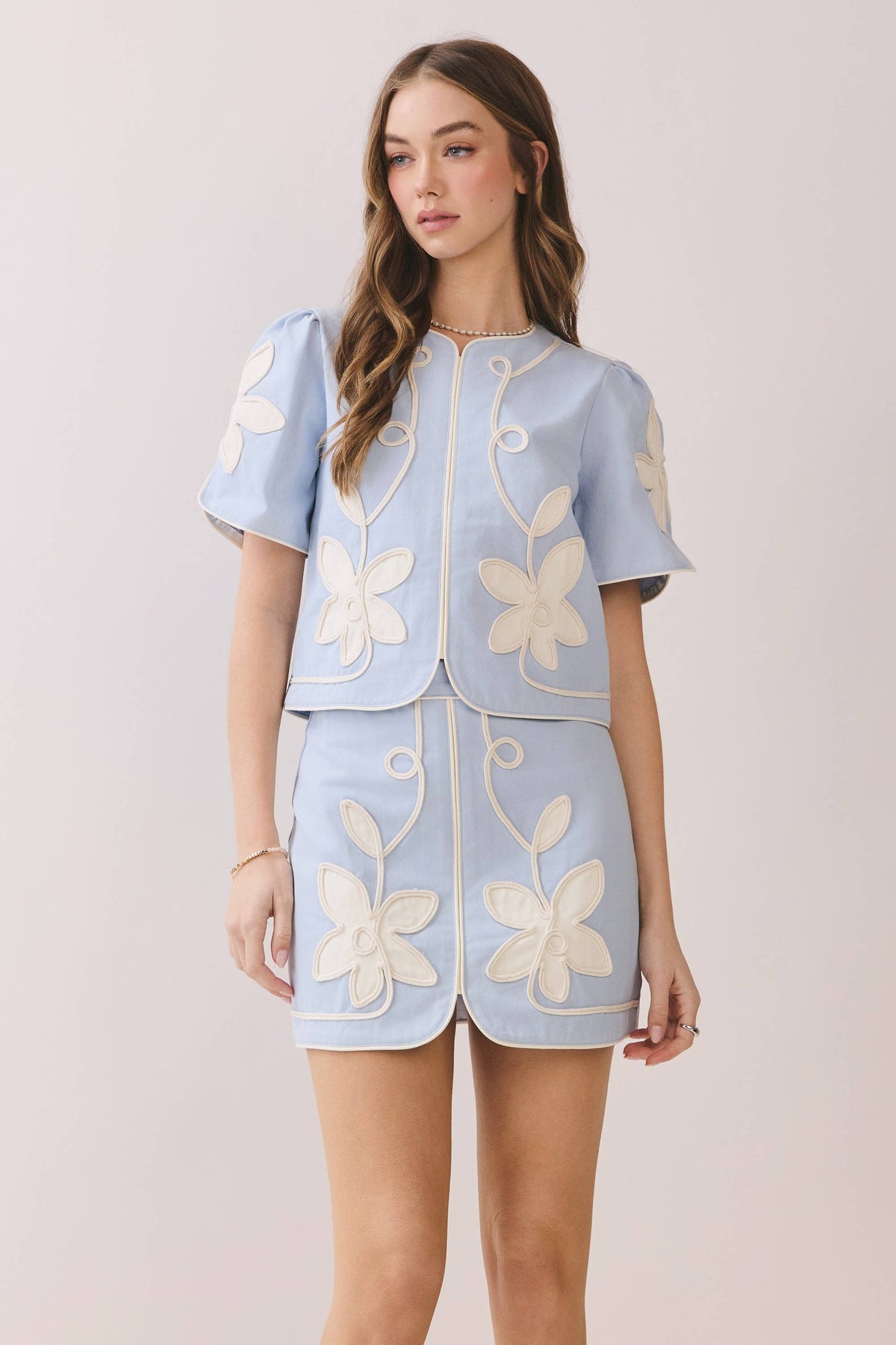 Floral Appliqué Front Slit Mini Skirt - blue