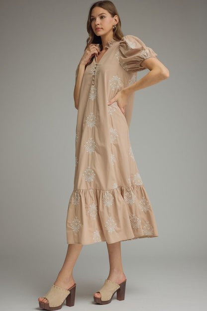 Entro Latte embroidered midi dress