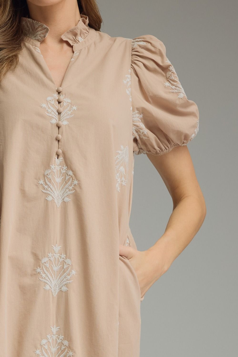 Entro Latte embroidered midi dress
